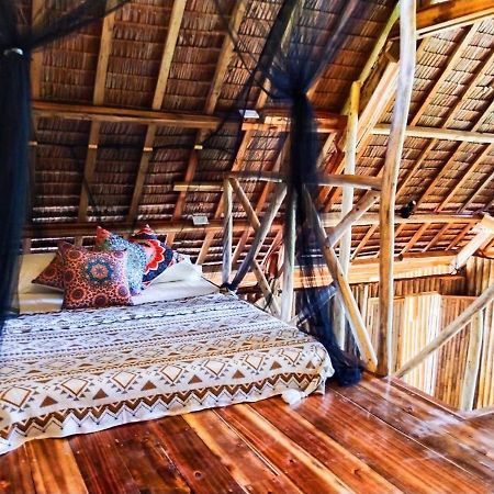 Barya Lang Villa- Native Villa With Jeepney Room El Nido Exteriér fotografie
