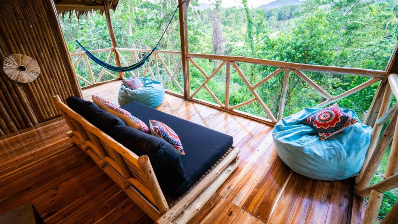 Barya Lang Villa- Native Villa With Jeepney Room El Nido Exteriér fotografie