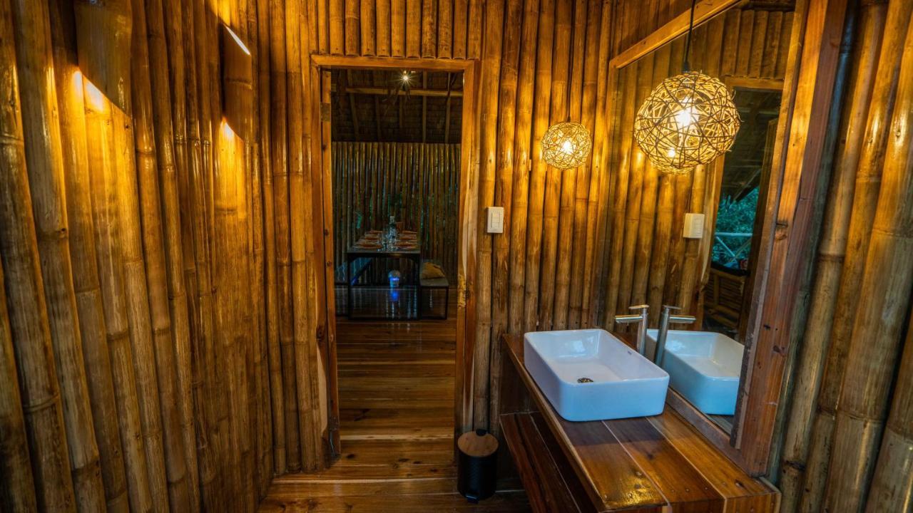 Barya Lang Villa- Native Villa With Jeepney Room El Nido Exteriér fotografie