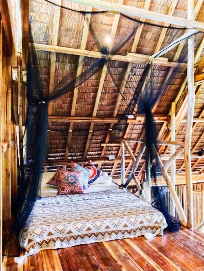Barya Lang Villa- Native Villa With Jeepney Room El Nido Exteriér fotografie